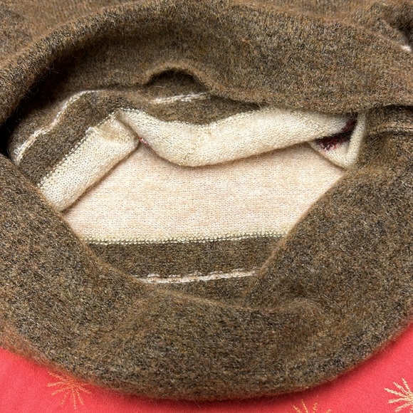 Clorinda sweater - Picture 10 of 11